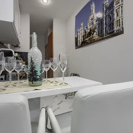 Lovely Apartment In Gran Via Madrid Exterior foto